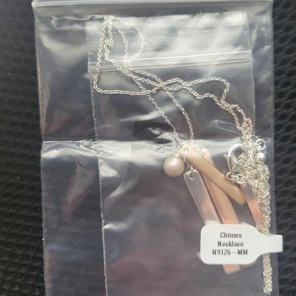 Vantel Chimes Necklace - Lavender/Pink 7.5 MM Pearl - NEW - Picture 3 of 4